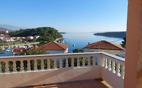 Villa Tatjana, Rab